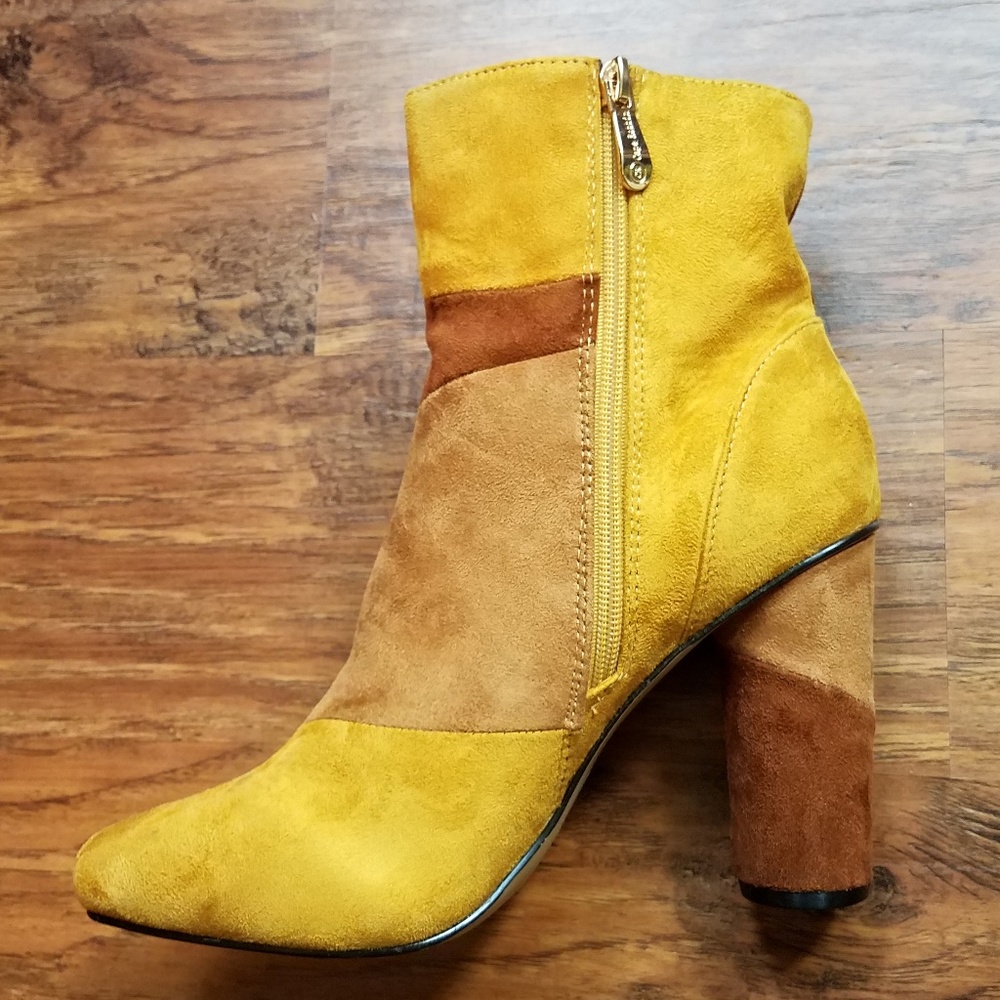 LAST 1! Mustard & Rust Faux Suede Booties Size 5.5 - Picture 5 of 7